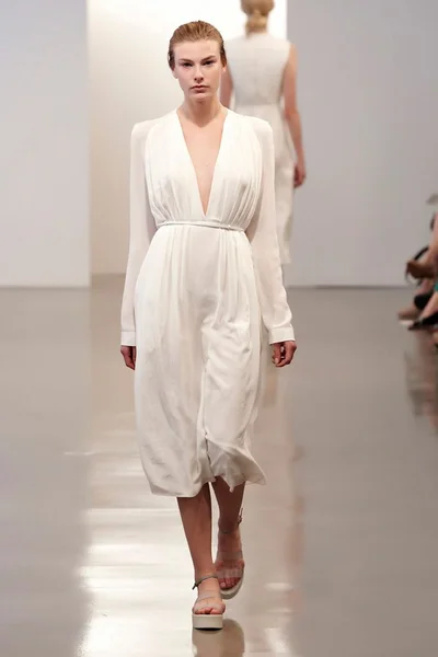 Look 7